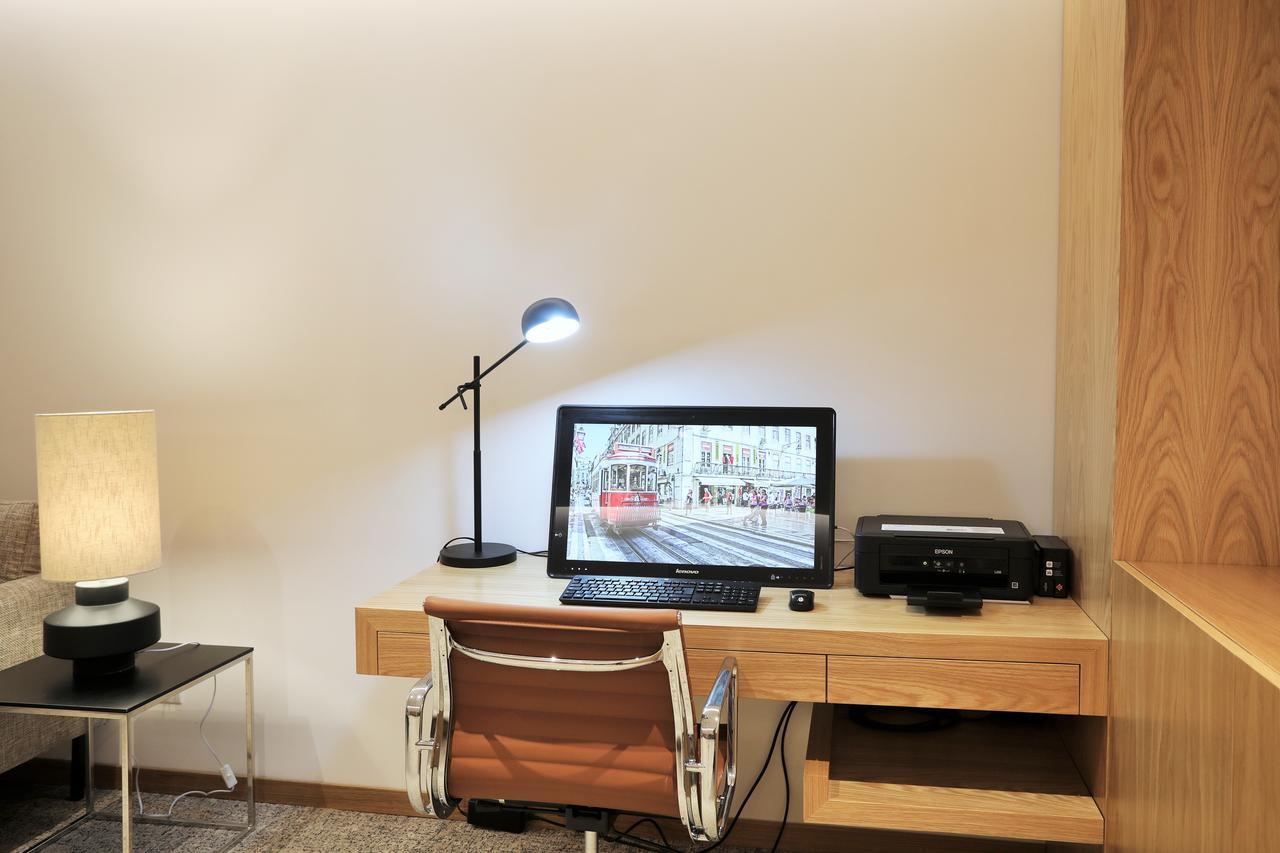 Iberostar Selection Lisboa Hotel Екстериор снимка A typical home office