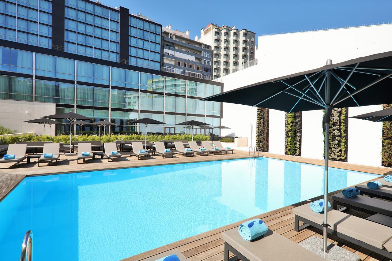 Iberostar Selection Lisboa Hotel Екстериор снимка The swimming pool at the hotel
