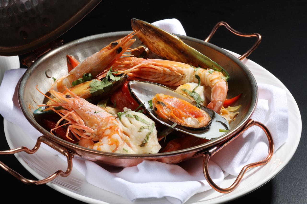 Iberostar Selection Lisboa Hotel Екстериор снимка Seafood