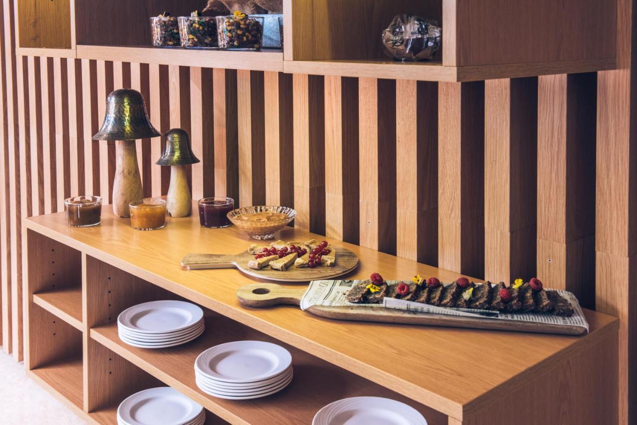 Iberostar Selection Lisboa Hotel Екстериор снимка A buffet